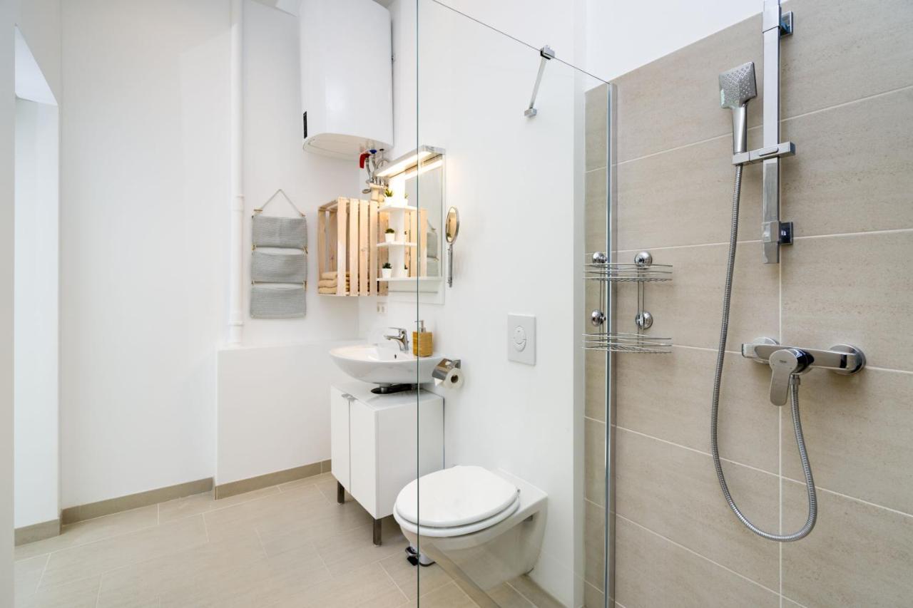 The Lohmeyerstr Vh Links, 2 Bedroom Up To 5 People برلين المظهر الخارجي الصورة